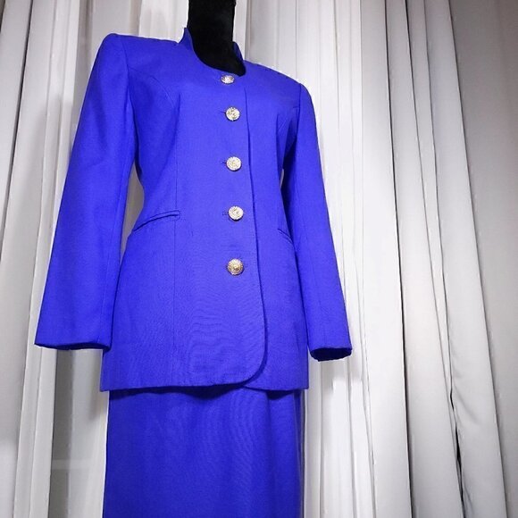 Casual Corner Purple/Gold Button Blazer & Skirt Set. Size 6P - Picture 2 of 16